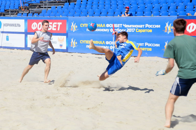The team of Vavilov SSAU is a champion of the championship on beach football. Фото 2