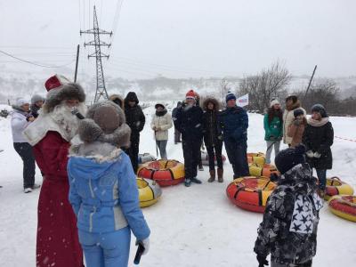 Today on the Kumysnaya Polyana in Korolkov garden there was a youth festival – a massive sledding "Let’s Go"